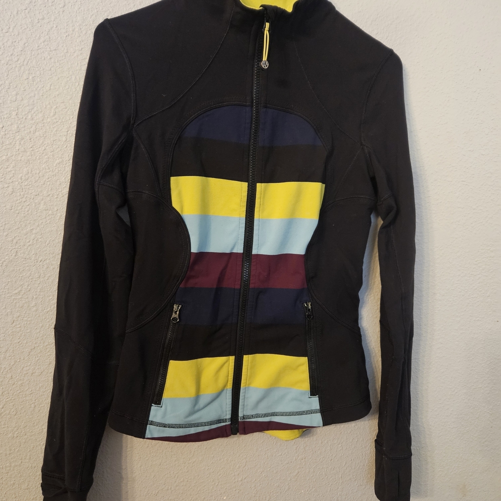 O.G Define Lululemon Striped Athletic Jacket with emergency hairtie
